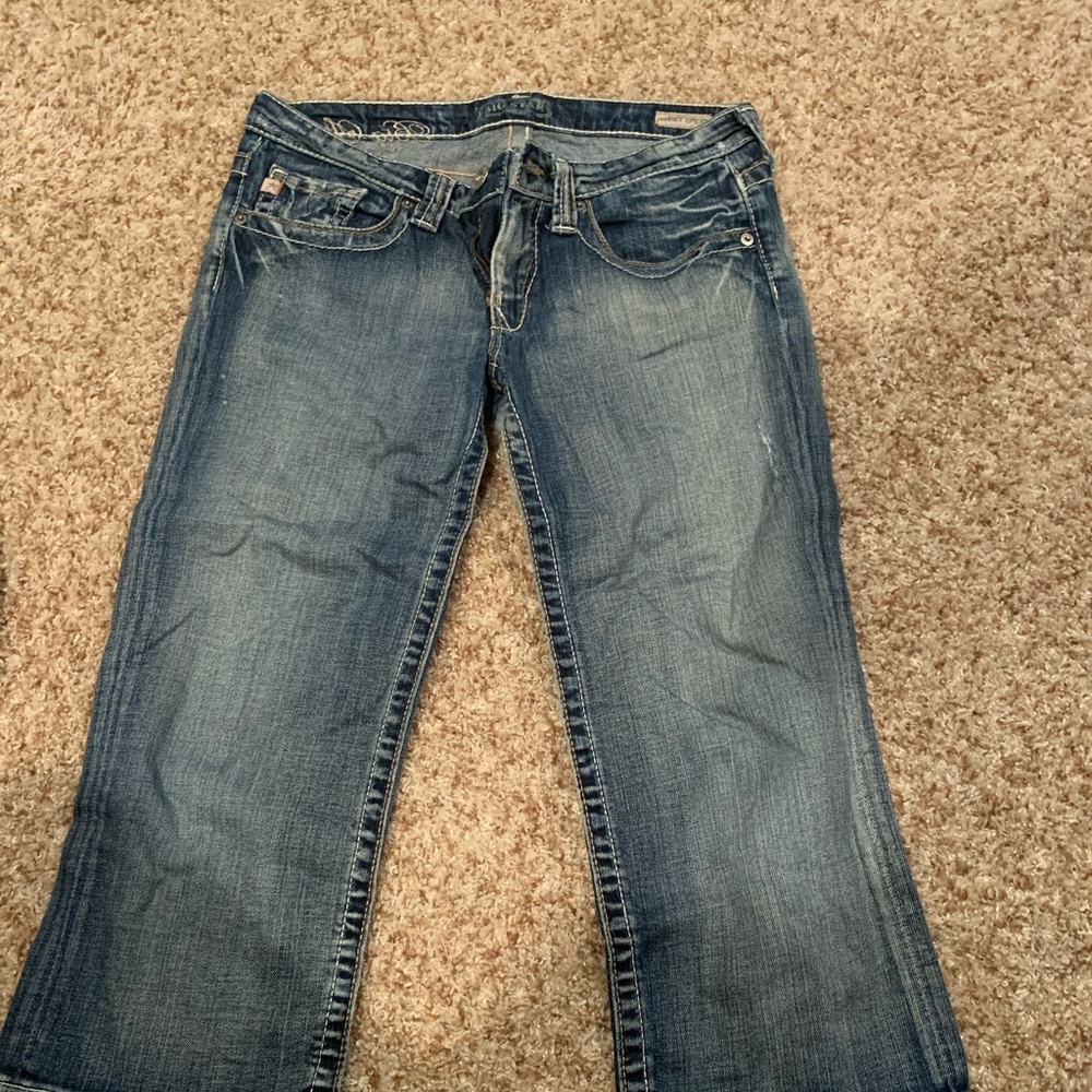 Casey Crop 28
